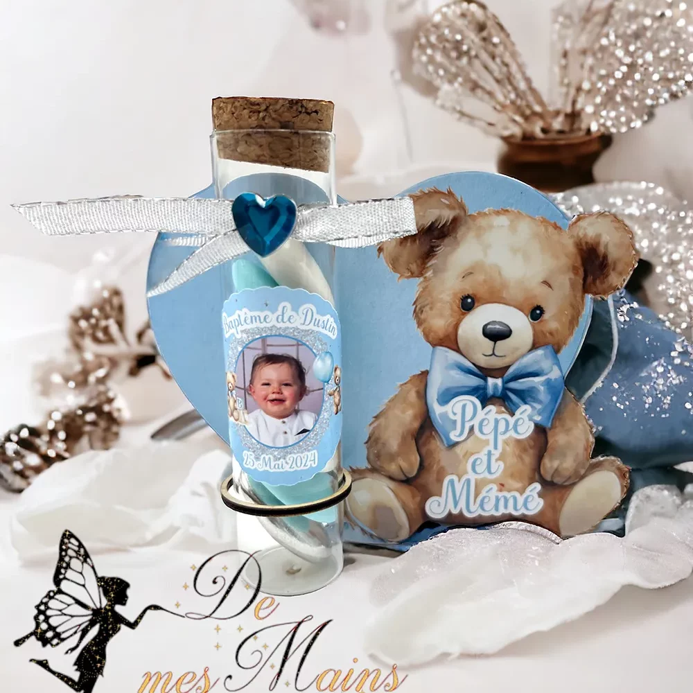 Tube en verre sur plaque de bois Ourson bleu