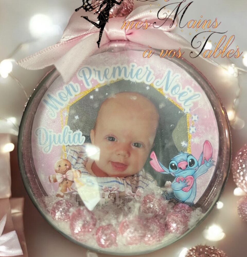 Boule de Noël en plexi personnalisée Stitch rose