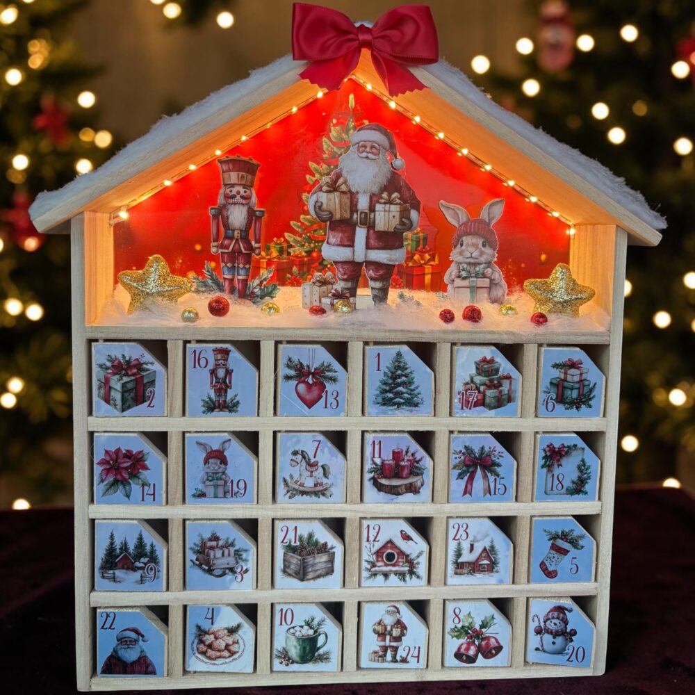 Calendrier de l’Avent en bois et LED personnalisé Noël traditionnel