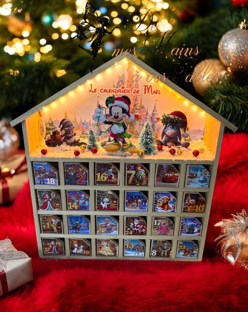 Calendrier de l’Avent en bois et LED personnalisé personnages disney