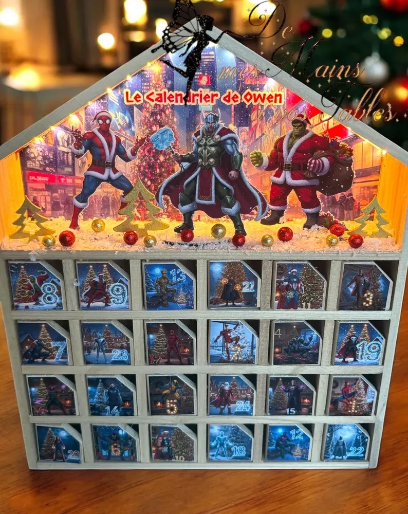 Calendrier de l’Avent en bois et LED personnalisé Marvel spider man thor hulk