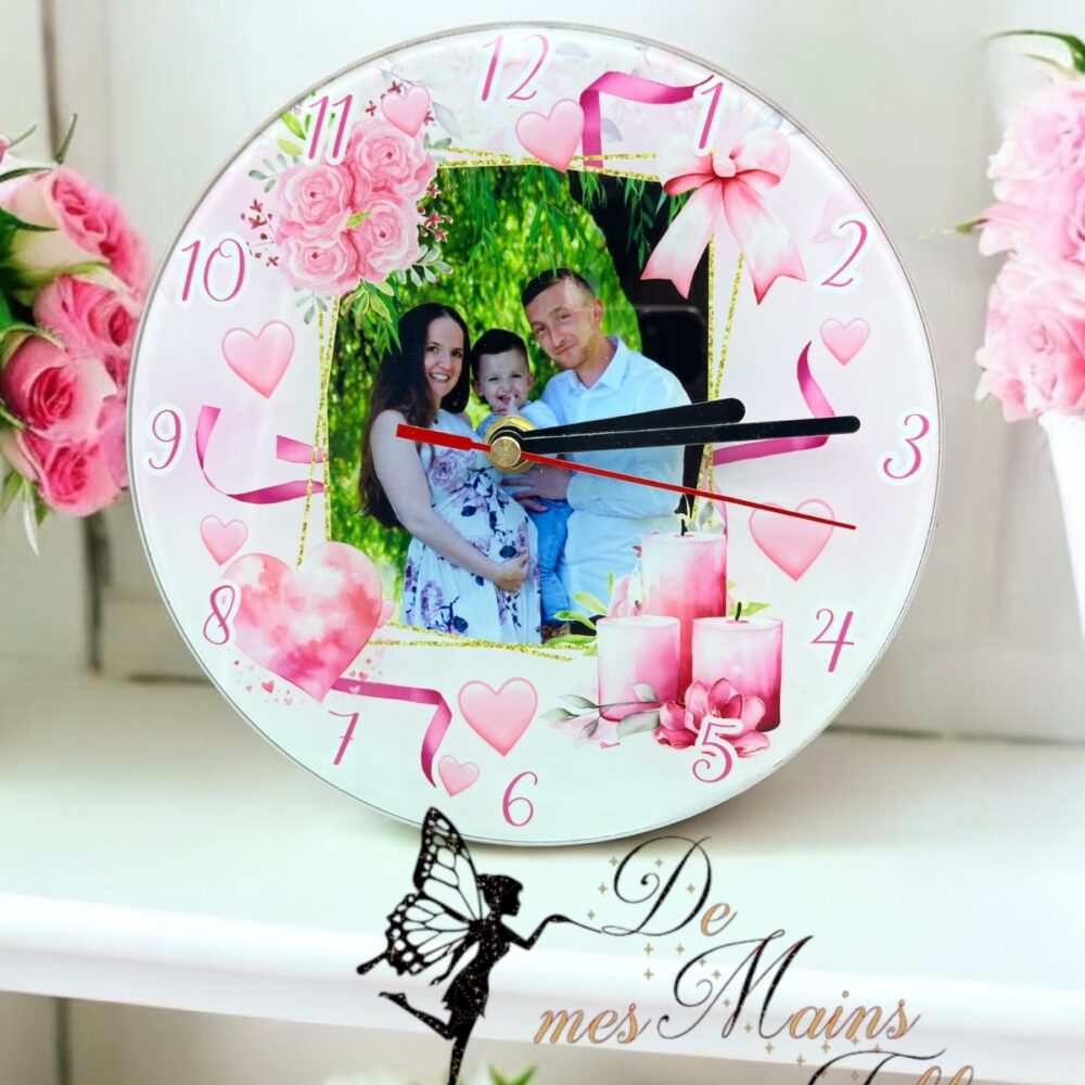 Horloge en verre personnalisée amour