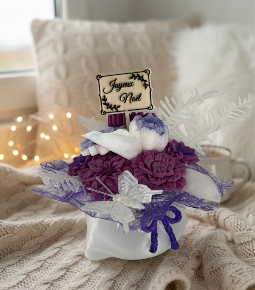 Composition florale fondants parfumés ruban personnalisé violet