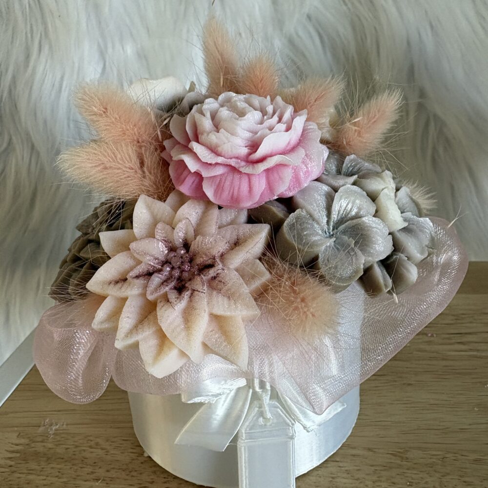 Composition florale fondants parfumés ruban personnalisé rose 3