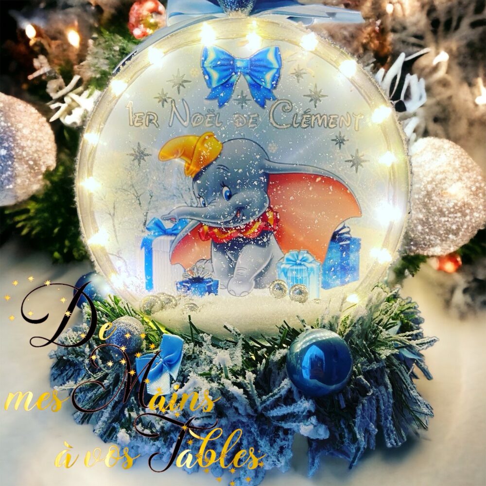 Boule de Noël plexi personnalisée Led Dumbo bleu