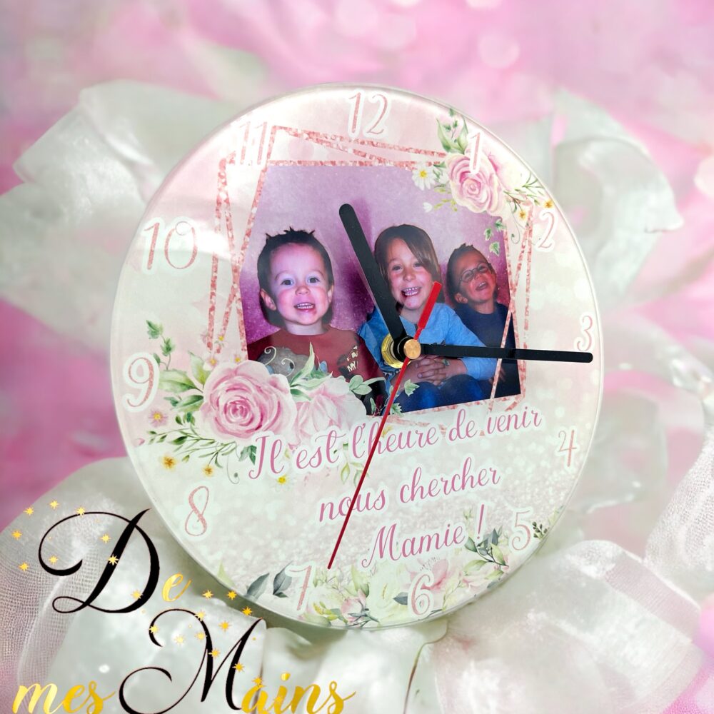 Horloge en verre personnalisée thème rose fleurs